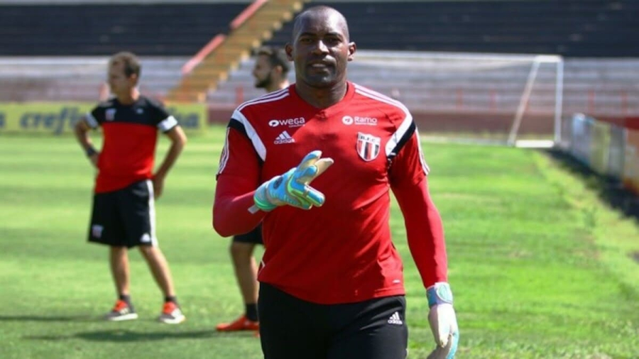 Goleiro Neneca morre aos 45 anos e deixa legado no futebol brasileiro